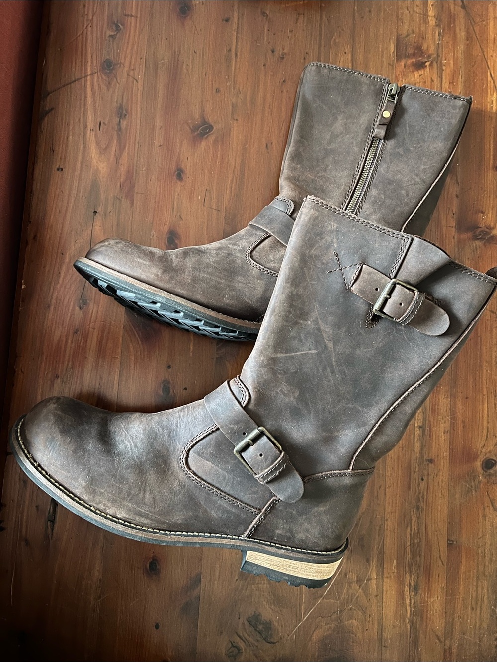 Kodiak Boots Women’s waterproof zip up boot size 10
